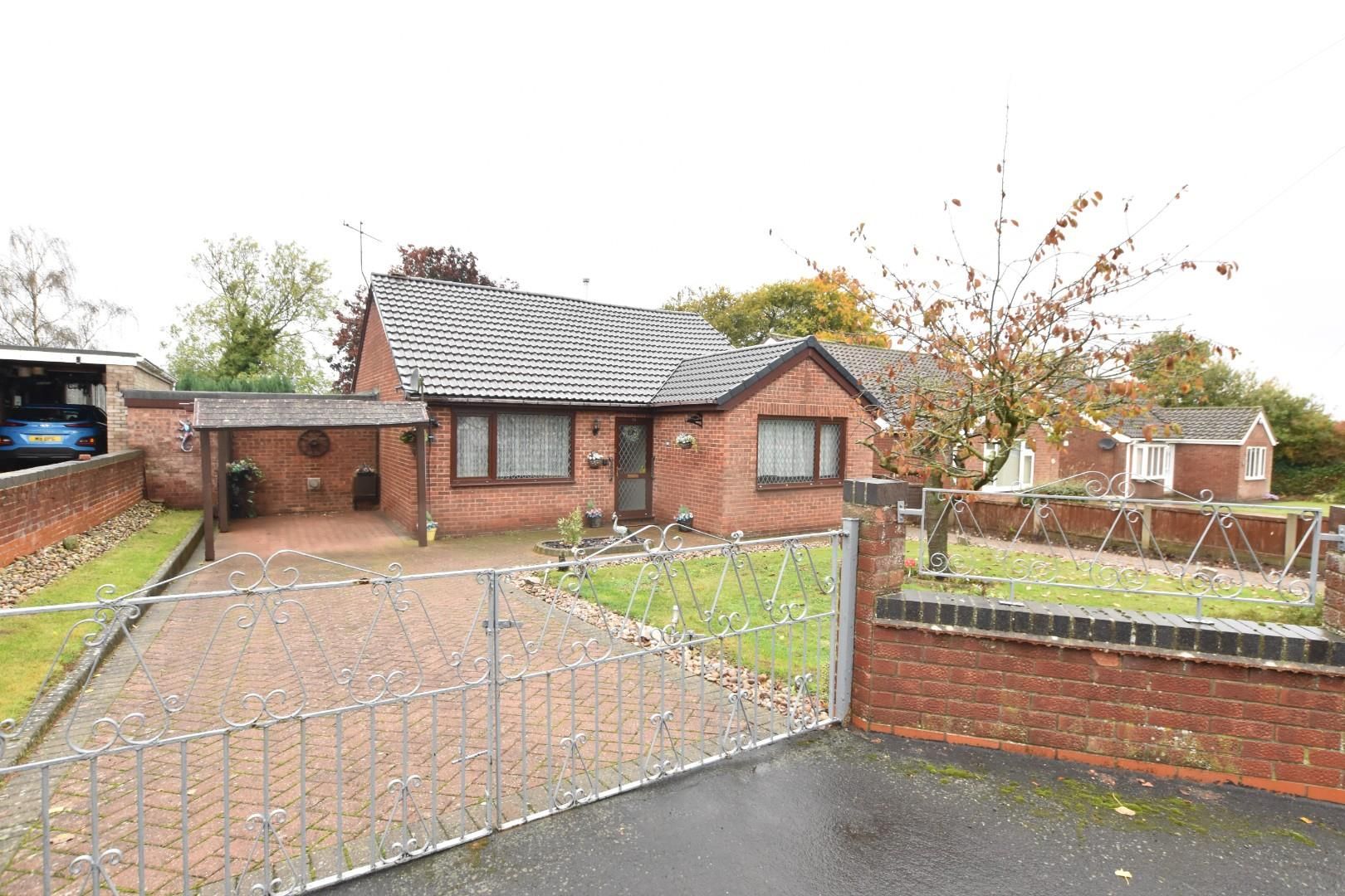 3 bed bungalow for sale in Queen Street, Kirton Lindsey, Gainsborough