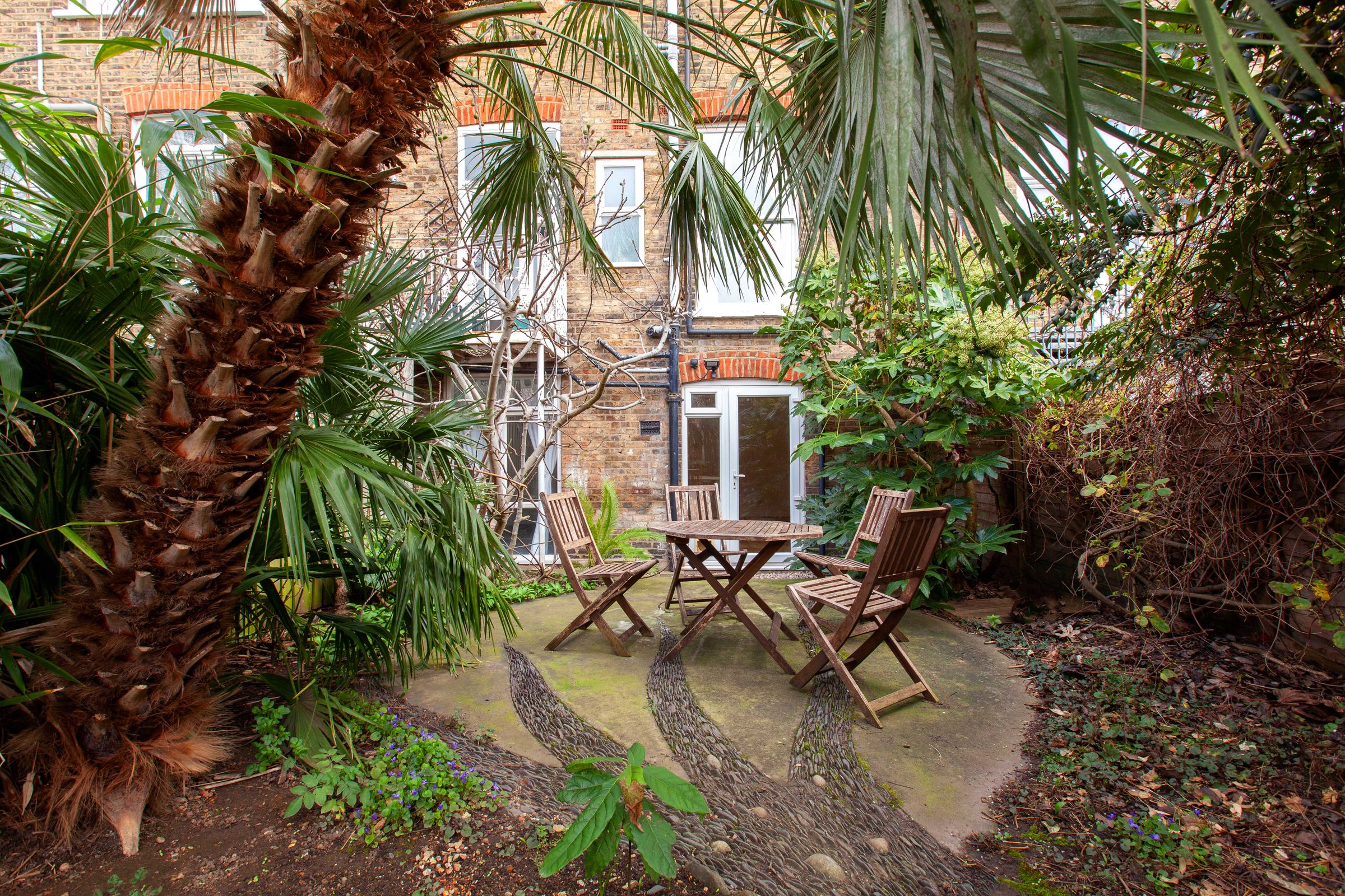 West Bank, London N16  