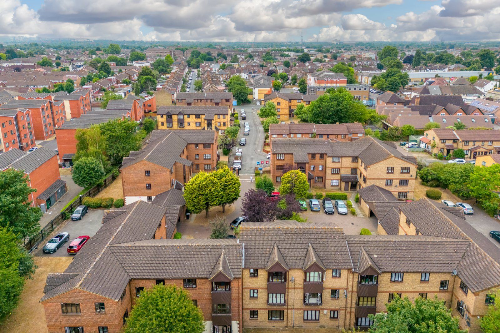 1 bed flat for sale in Longlands Court, 2 Spring Grove, Mitcham CR4