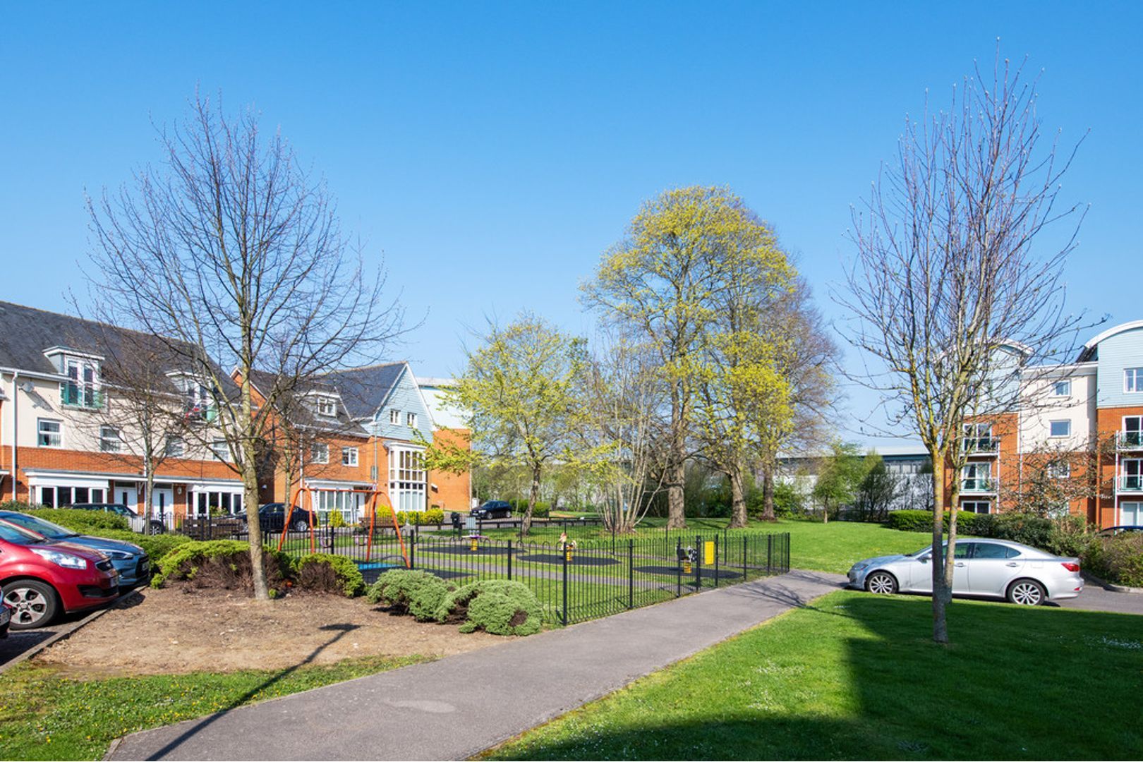 13 Rubeck Close, Redhill RH1  