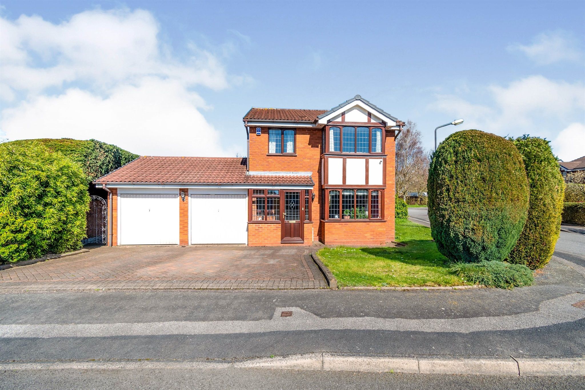 4 bed detached house for sale in Badgers Close, Pelsall, Walsall WS3