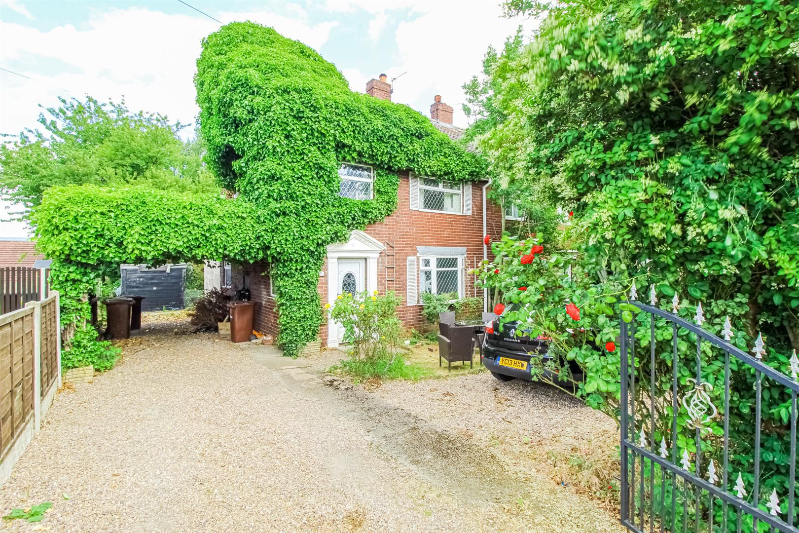 3 bed semidetached house for sale in Henderson Avenue, Normanton WF6