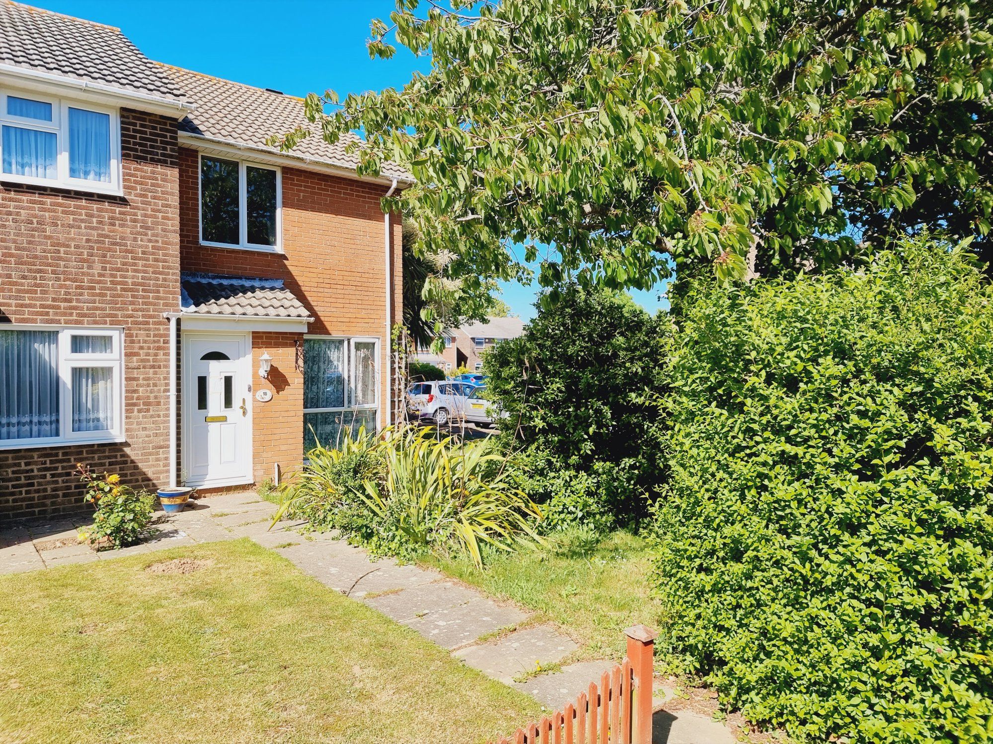 2 bed end terrace house for sale in Maizemore Walk, LeeOnTheSolent