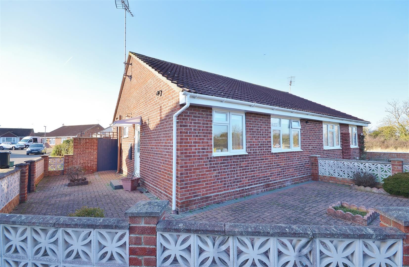 2 bed semidetached bungalow for sale in Chipstead Walk, ClactonOnSea
