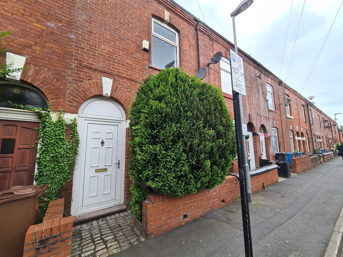2 bed terraced house to rent in Ash Street, Failsworth, Manchester M35