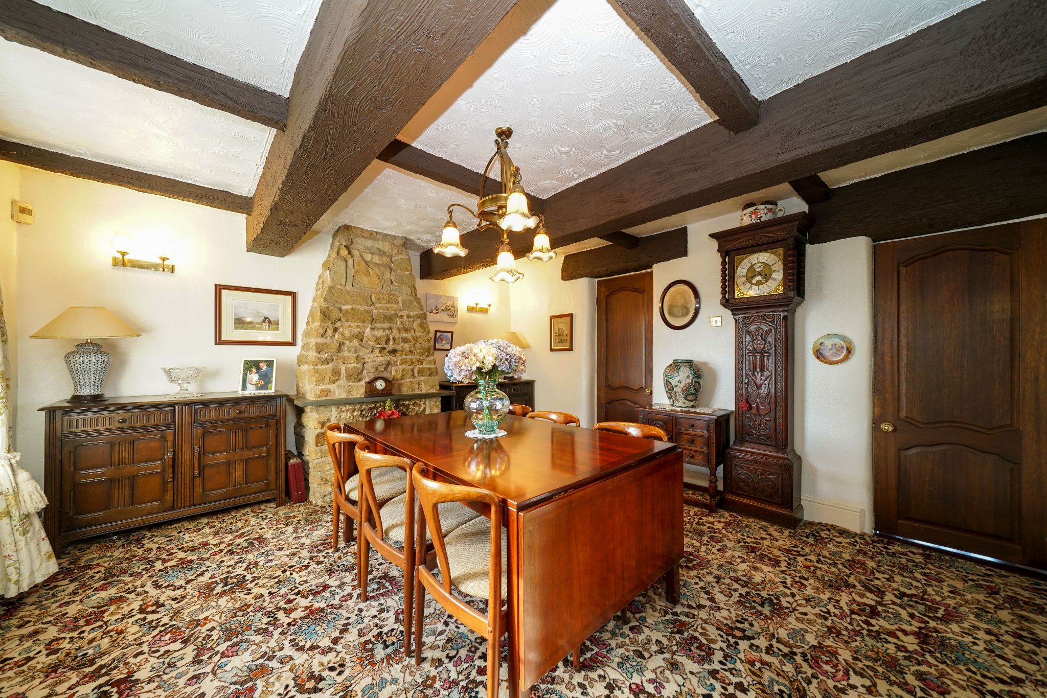 4 bed barn conversion for sale in Watling Street, Affetside, Bury BL8