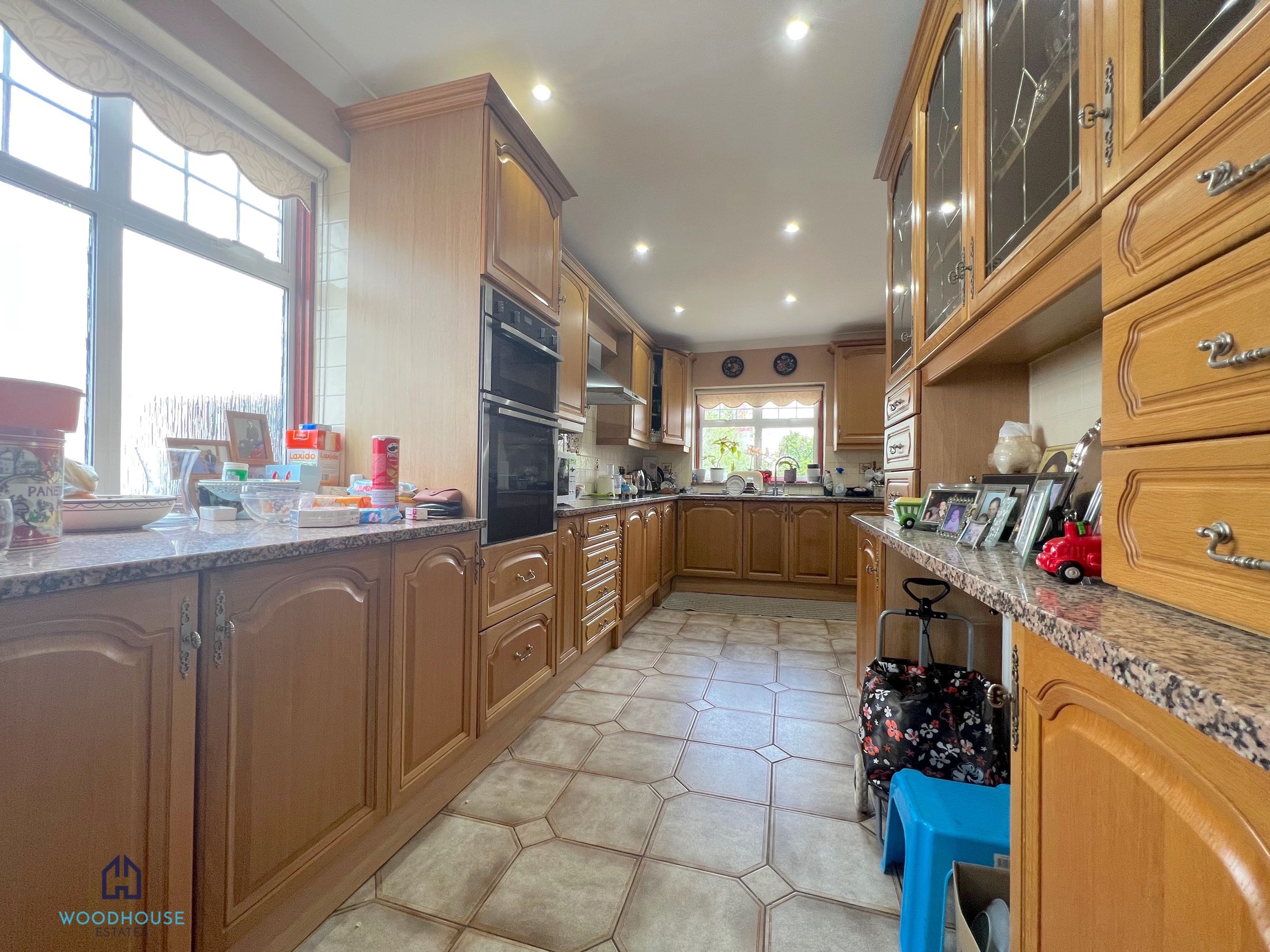 4 bed semidetached house to rent in Sandringham Gardens, North