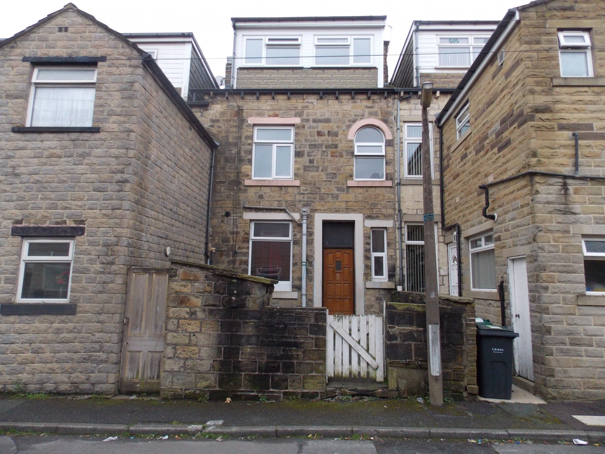 3 bed terraced house to rent in Lund Street, Keighley, West Yorkshire