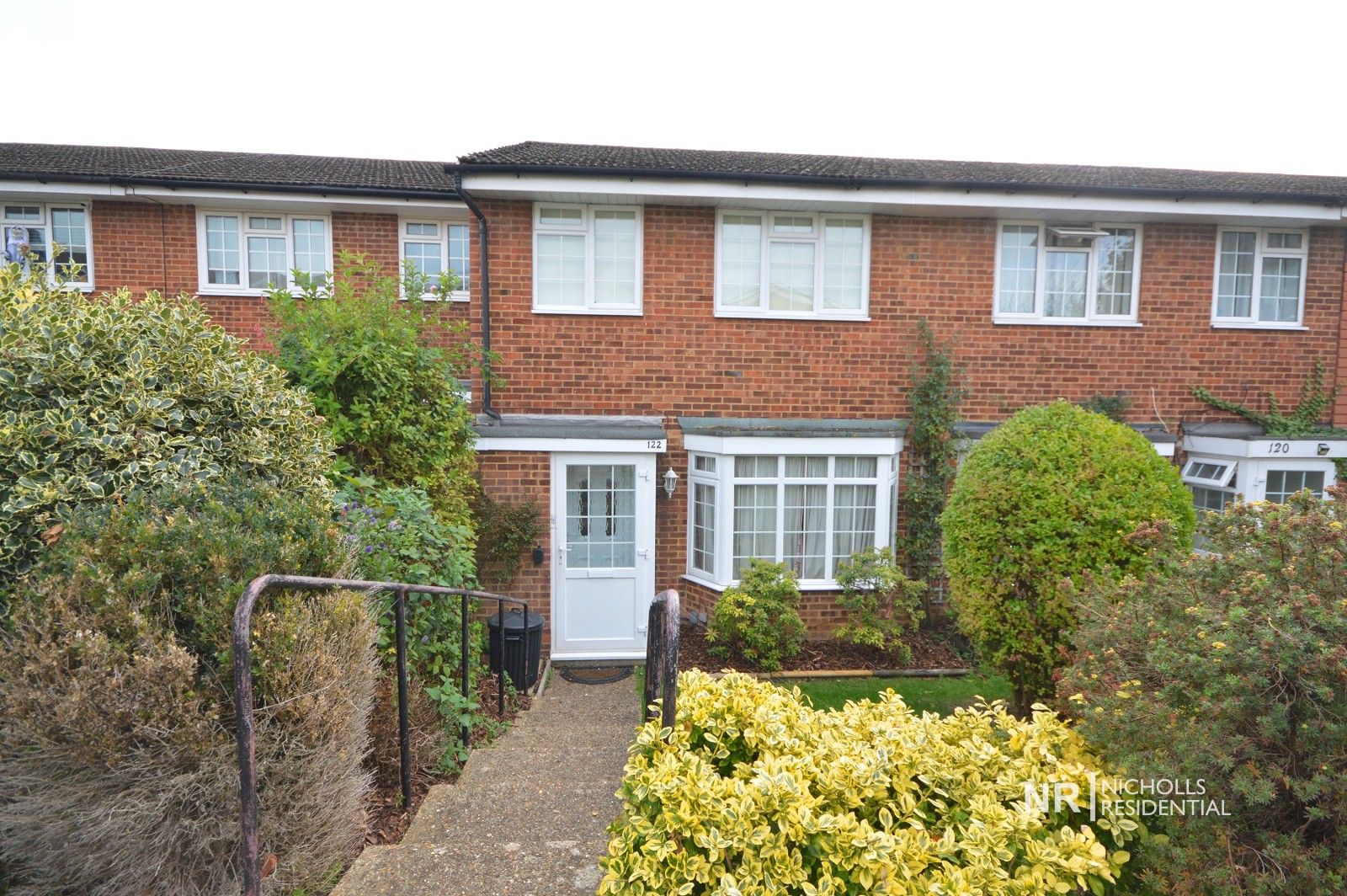 3 bed terraced house for sale in Chantry Road, Chessington, Surrey. KT9