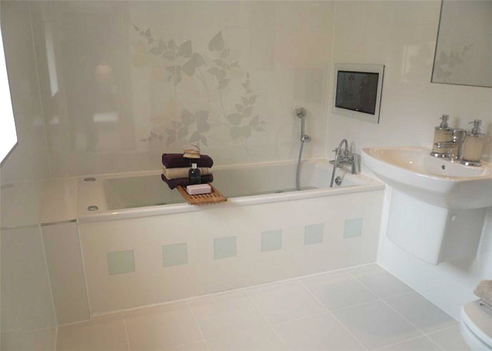 5 bed detached house for sale in Blagrove Crescent, Pembroke Park