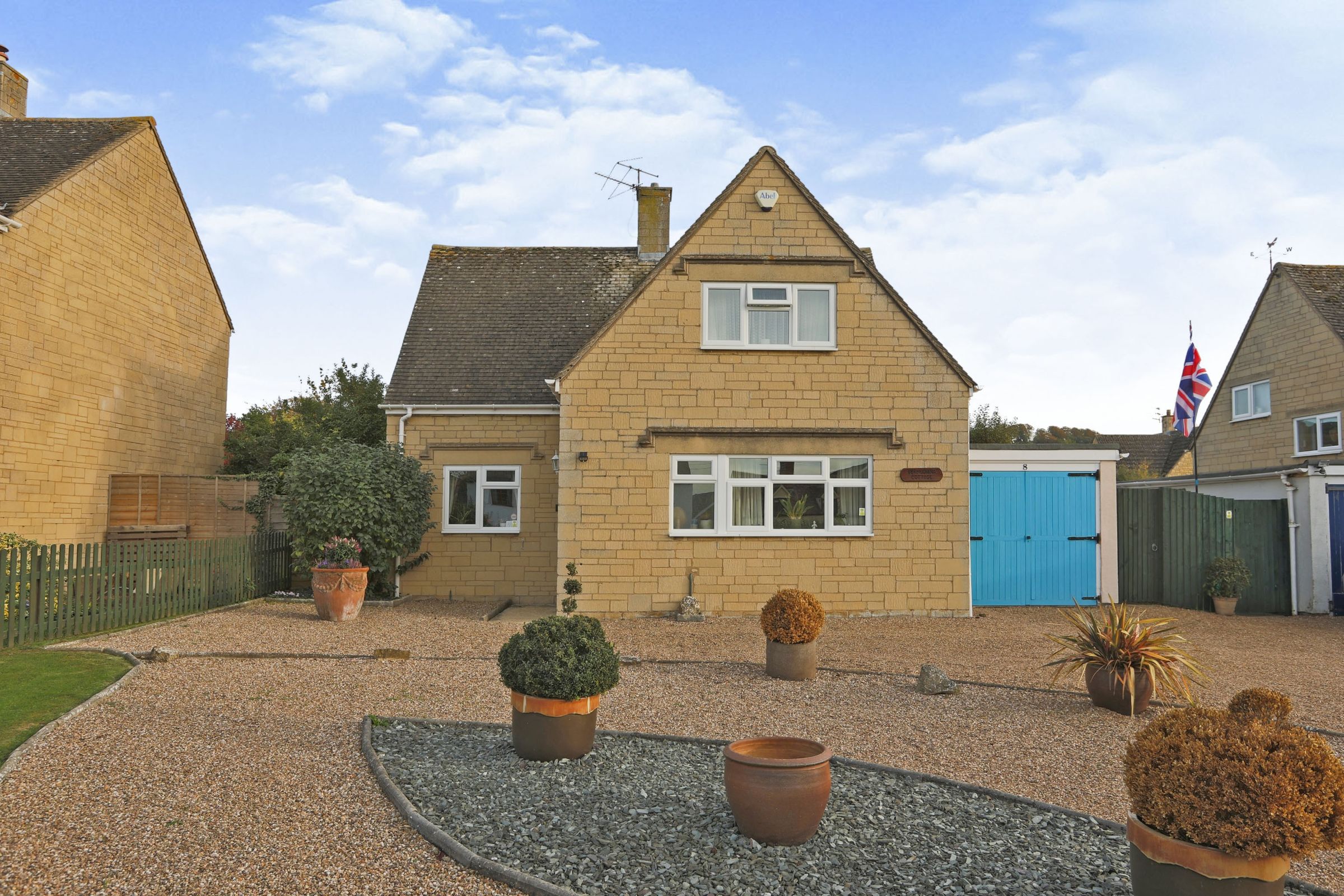 2 bed bungalow for sale in Ballards Close, Mickleton, Chipping Campden