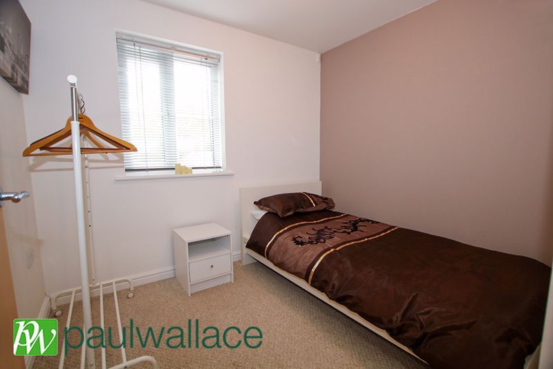 2 bed flat to rent in Yukon Road, Broxbourne EN10 Zoopla