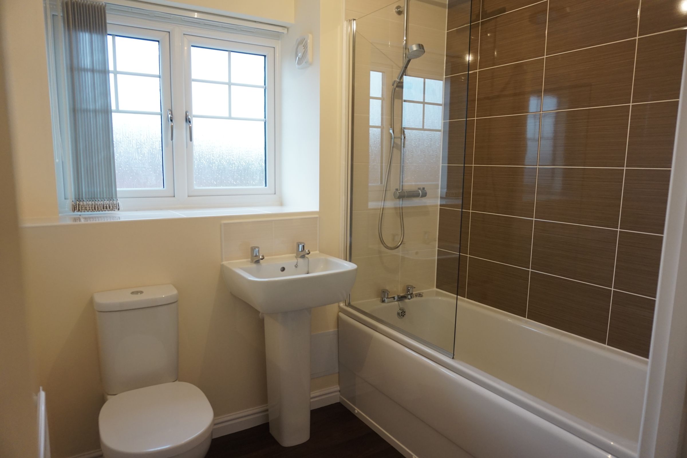 New home, 2 bed flat for sale in Martineau Drive, Harborne B32 Zoopla