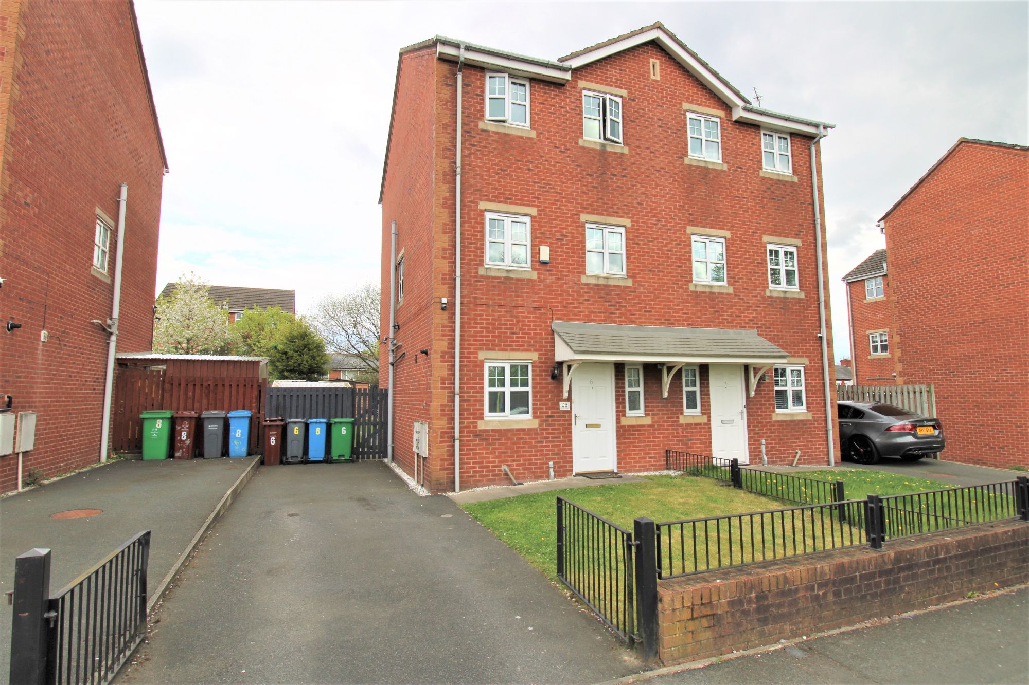 4 bed semidetached house for sale in Capstan Street, Blackley