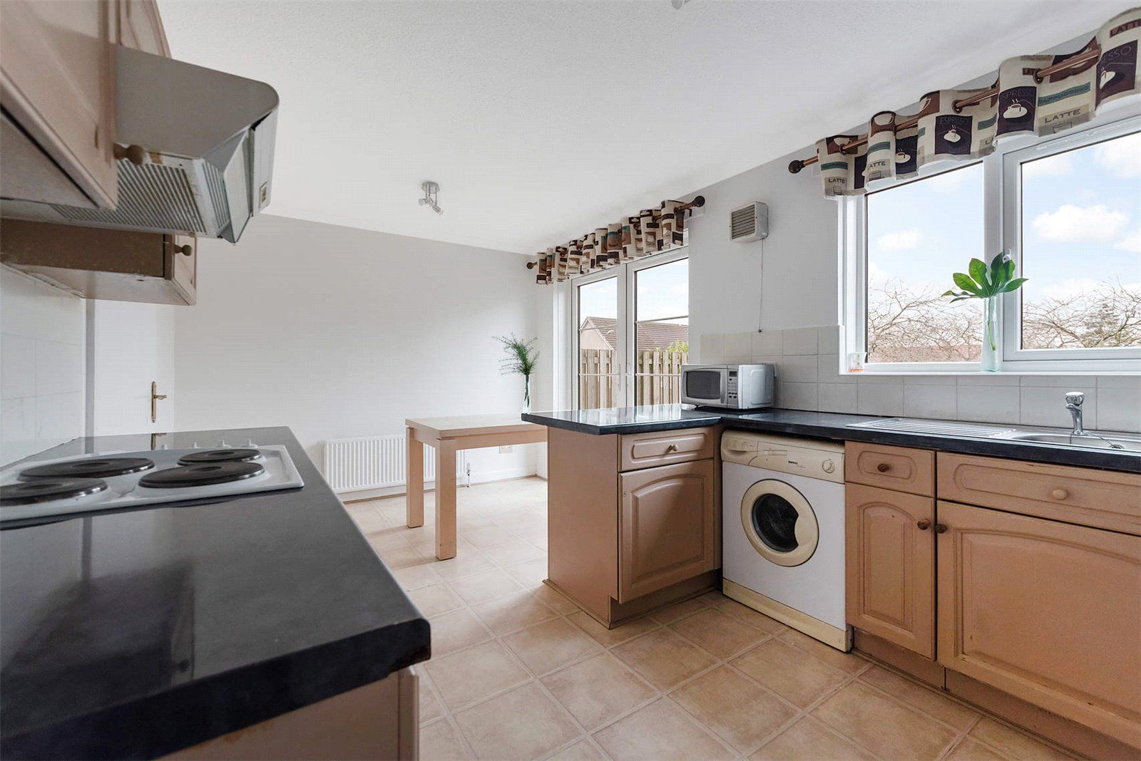 3 bed semidetached house for sale in O'neill Avenue,