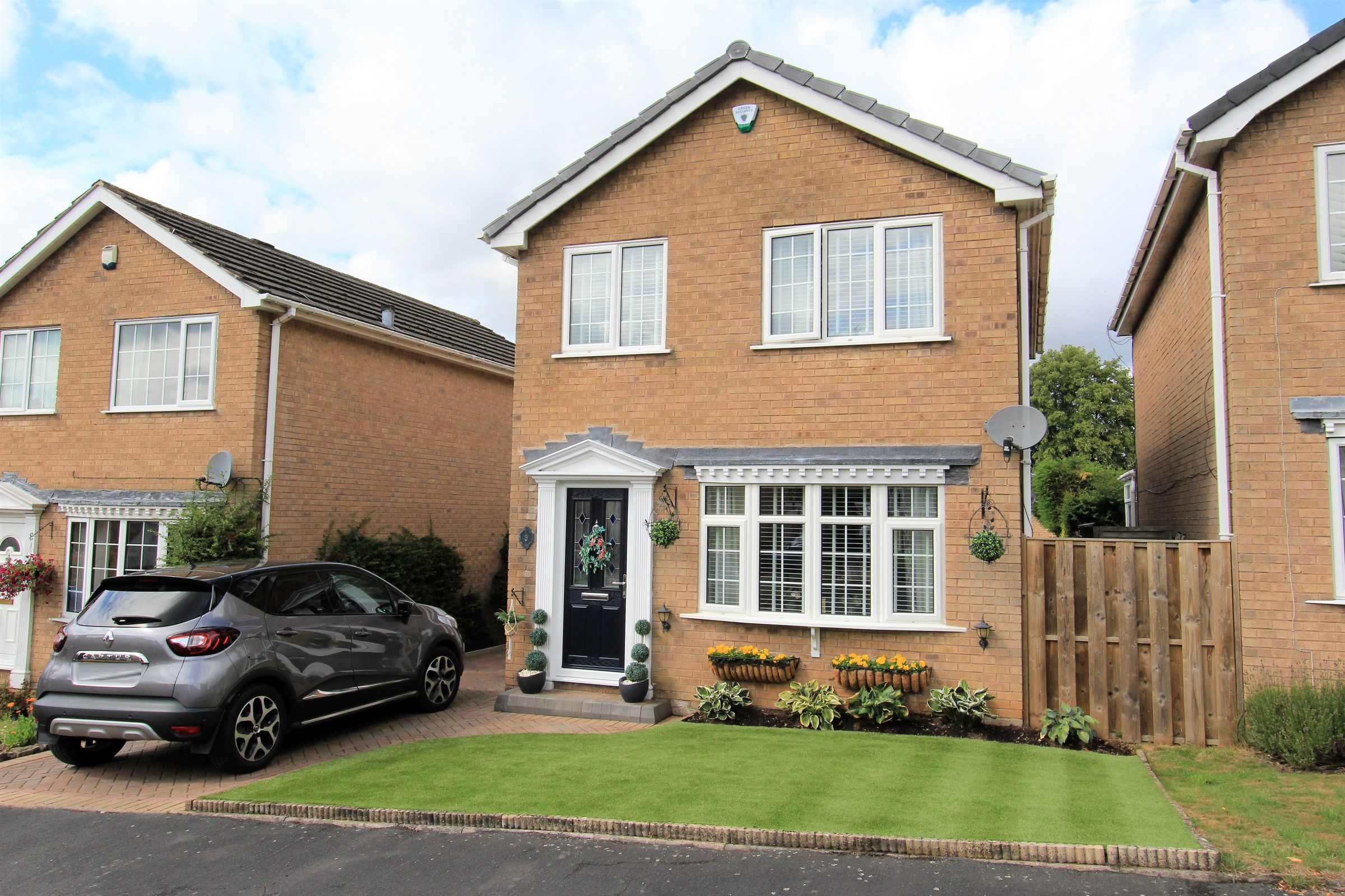 3 bed detached house for sale in Hall Dale View, Darley Dale, Matlock