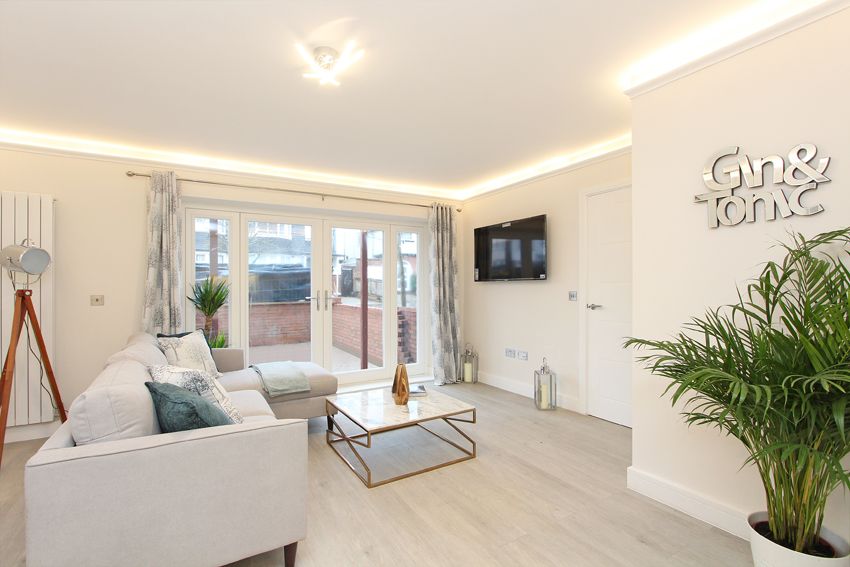 Flat 2 Chatsworth Road Croydon CR0  