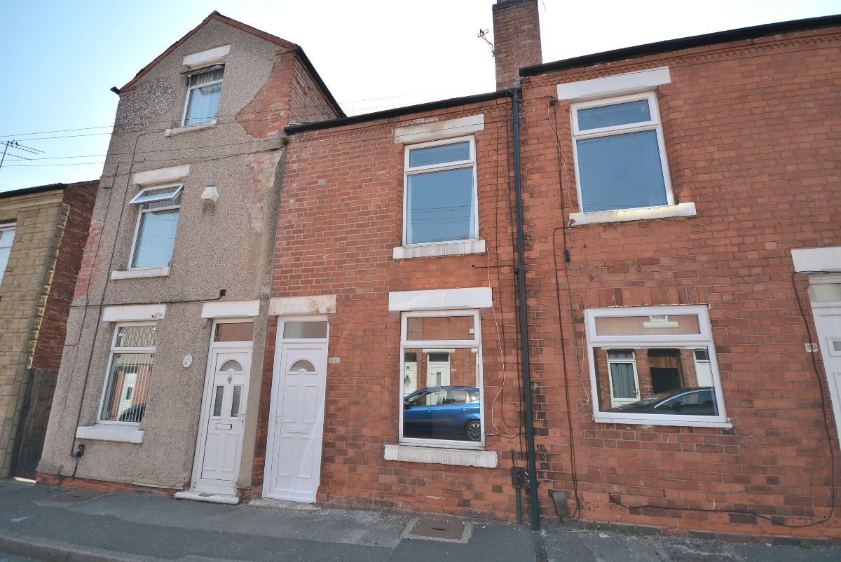 3 bed terraced house for sale in Wollaton Street, Hucknall, Nottingham