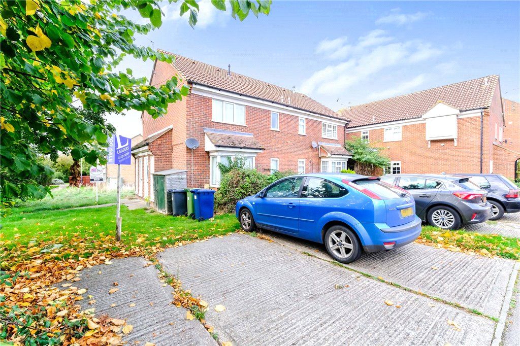 1 bed terraced house for sale in Golden Rod, Godmanchester, Huntingdon
