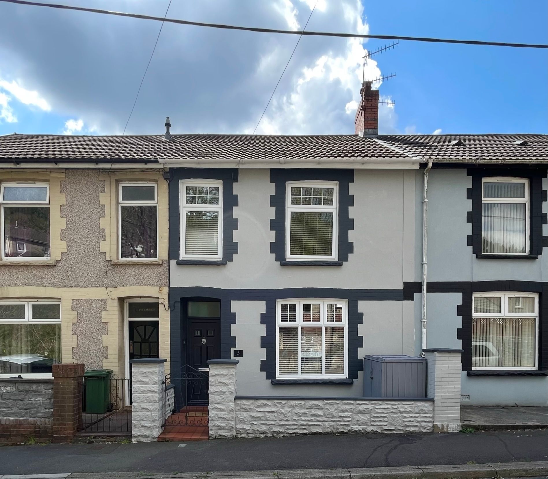 3 bed terraced house for sale in The Laurels, Cardiff Road, Mountain