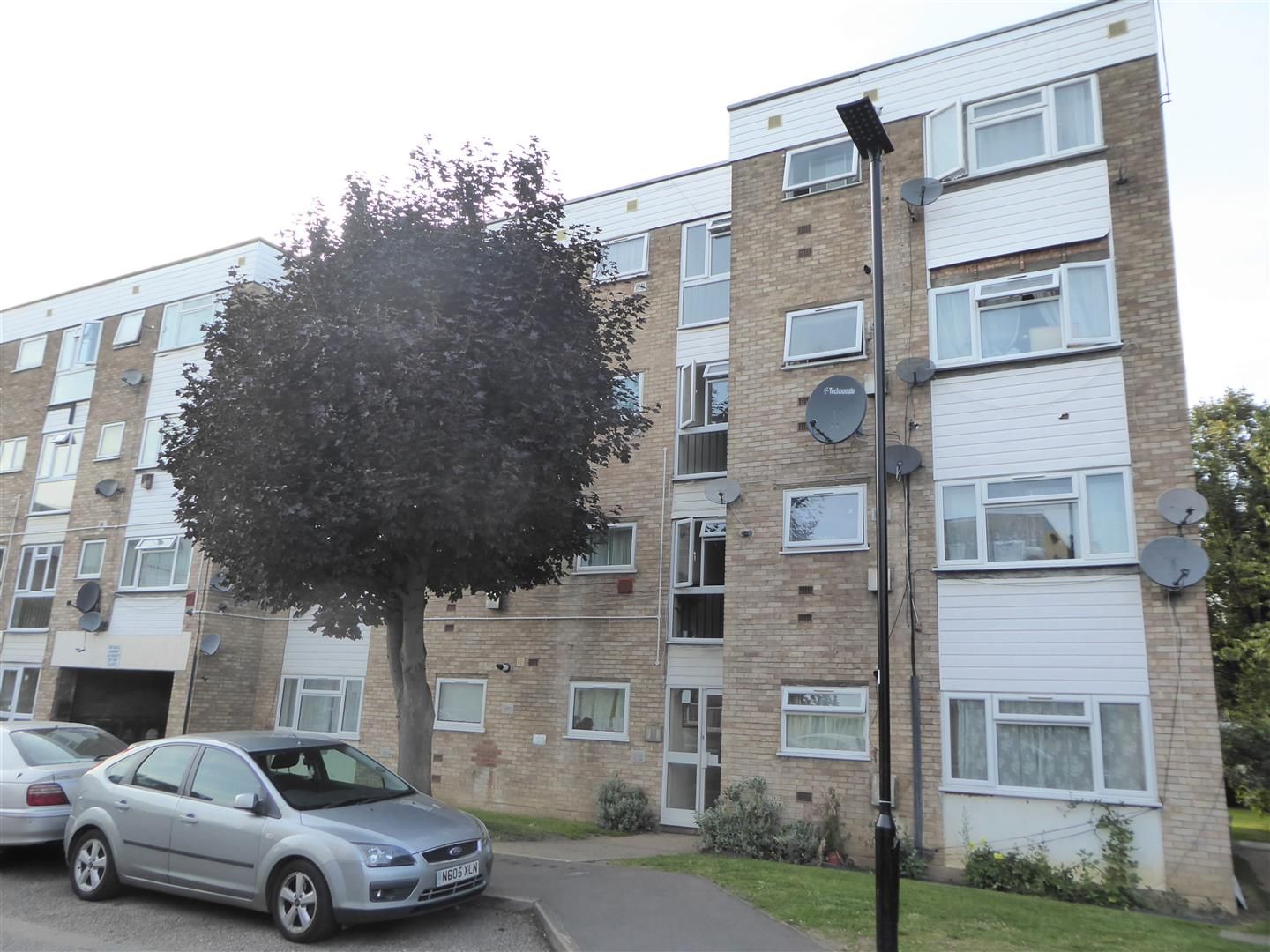 Wivenhoe Court, Staines Road, Hounslow TW3  