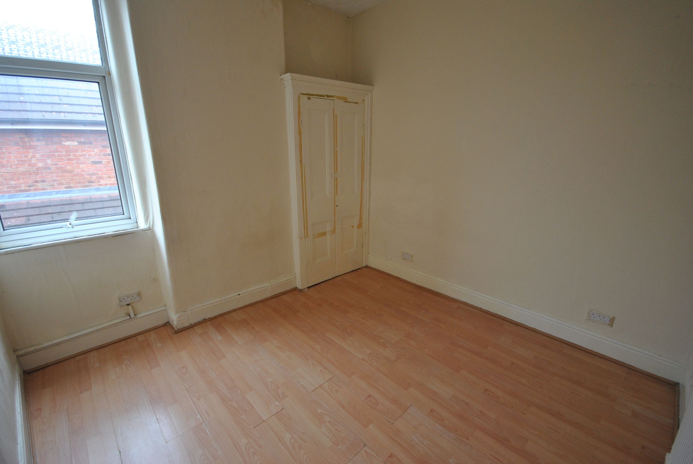 2 bed terraced house to rent in Trafford Road, Eccles Manchester M30