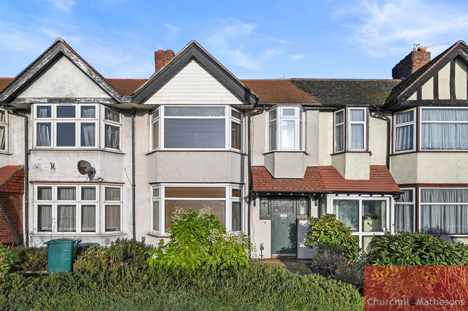 4 bed property for sale in Western Avenue, London W3 Zoopla