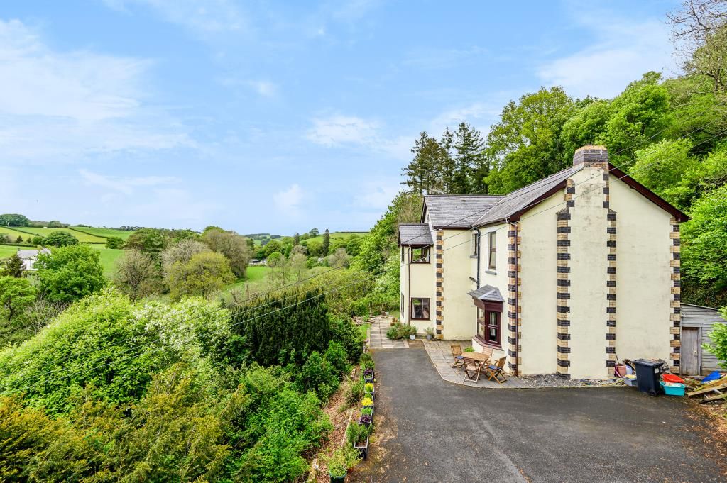 4 bed detached house for sale in Llanbadarn Fynydd, Llandrindod Wells LD1 Zoopla
