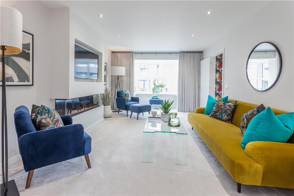 Rossie at Bullfinch Way, Edinburgh EH17  