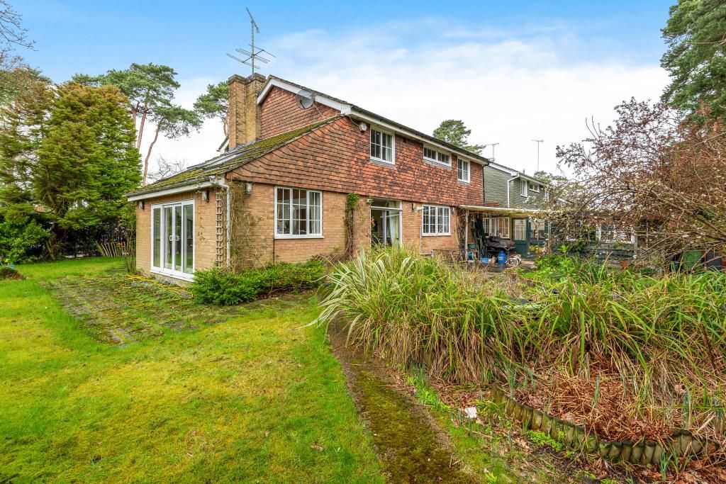 4 bed detached house for sale in Windlesham, Surrey GU20 Zoopla