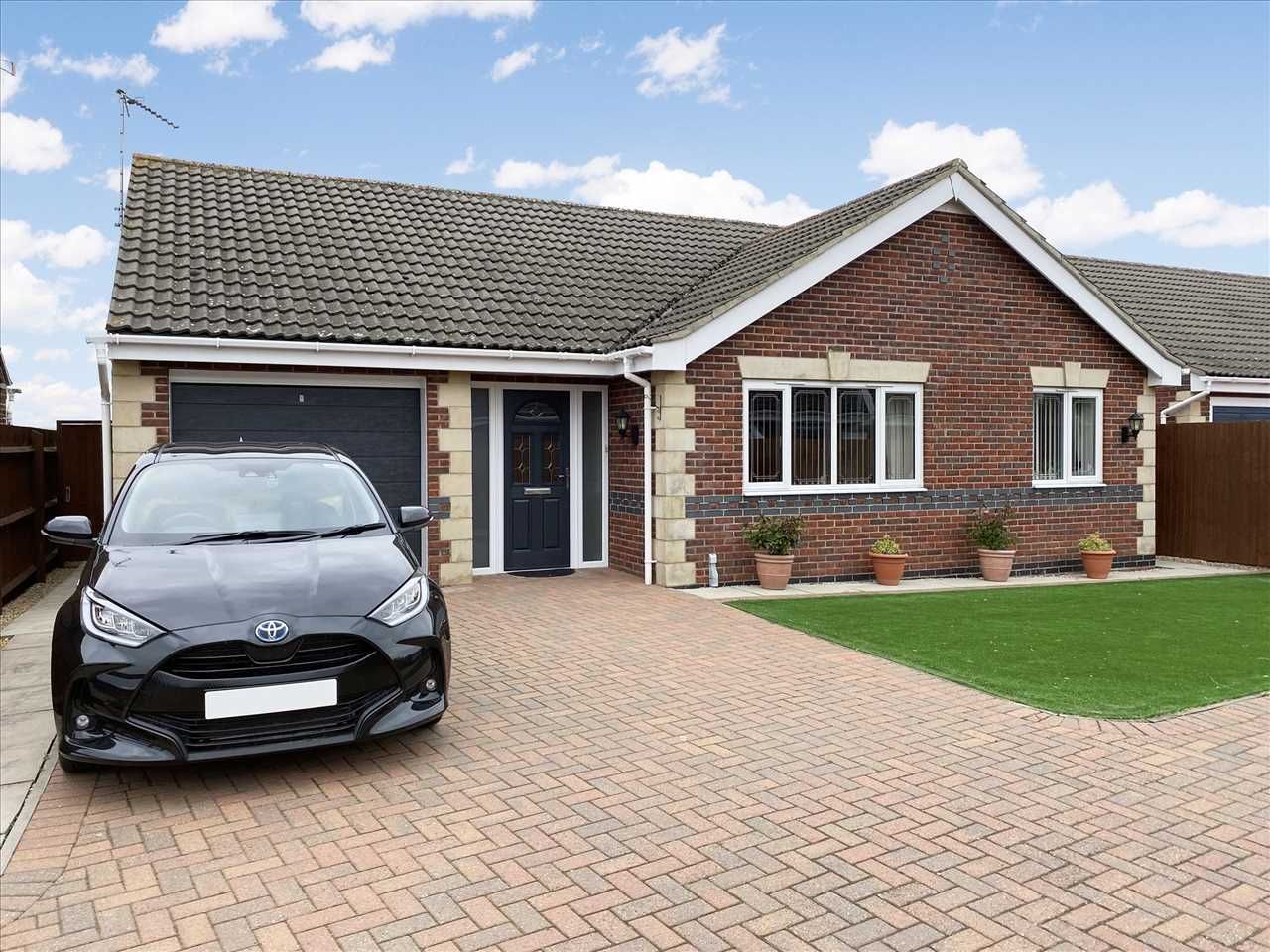 3 bed detached bungalow for sale in St. Ediths Close, Anwick, Sleaford