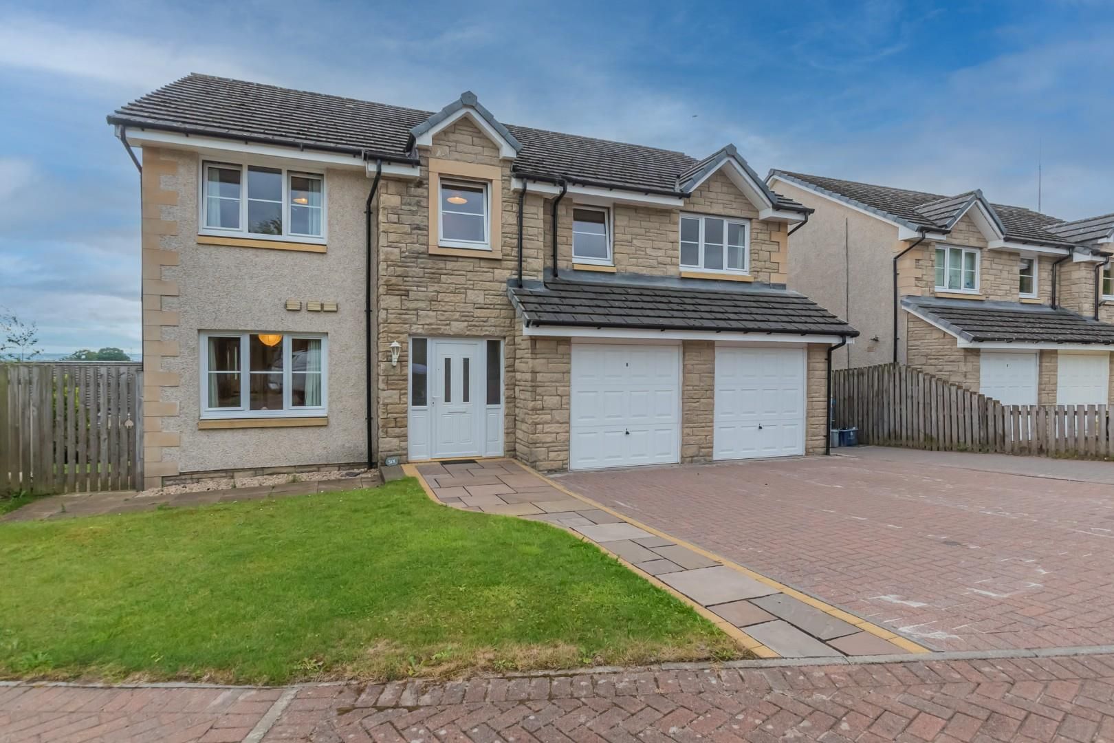 5 bed detached house for sale in Alloa Park Drive, Alloa FK10 Zoopla
