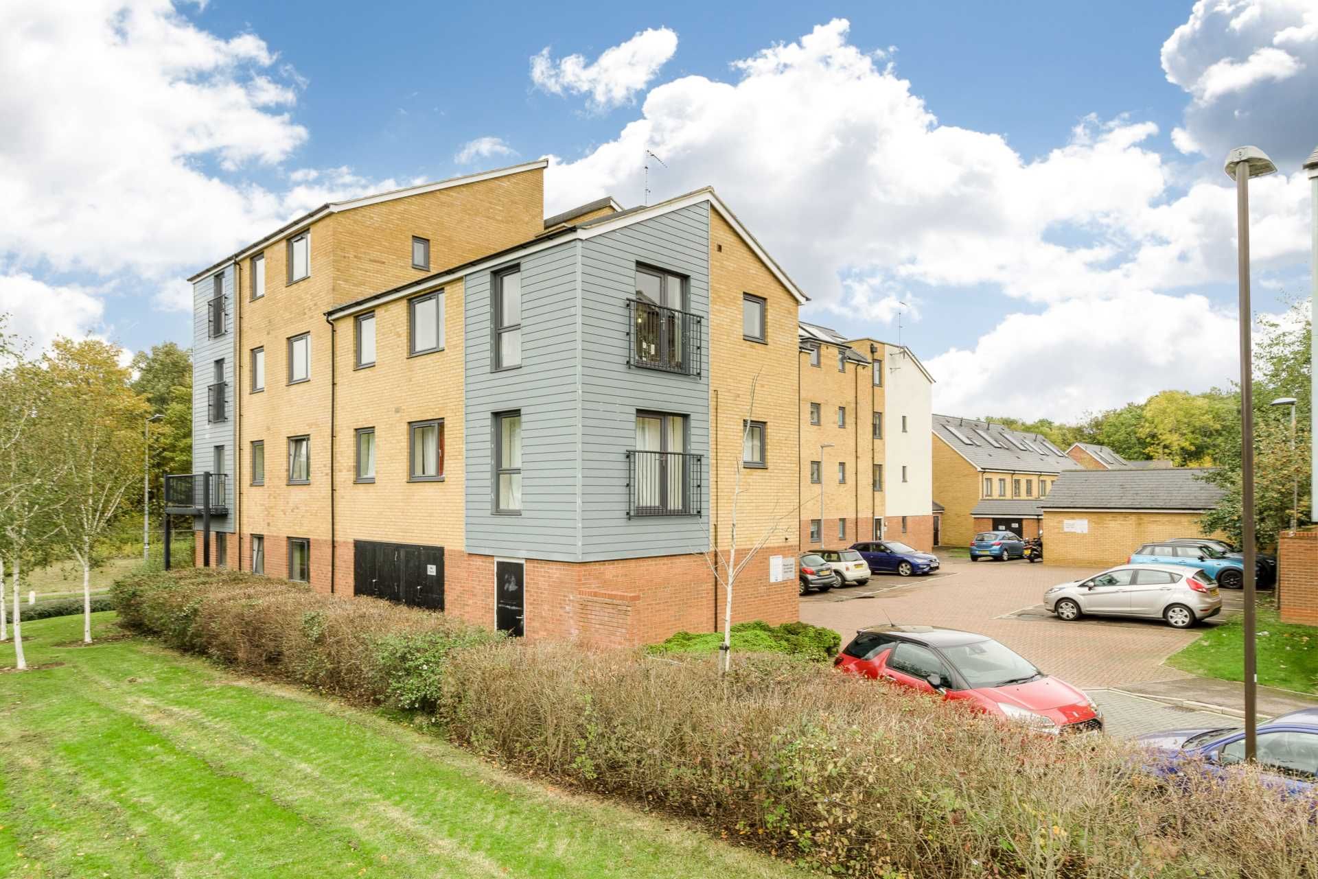 2 bed flat for sale in Stratford Road, Wolverton MK12 Zoopla