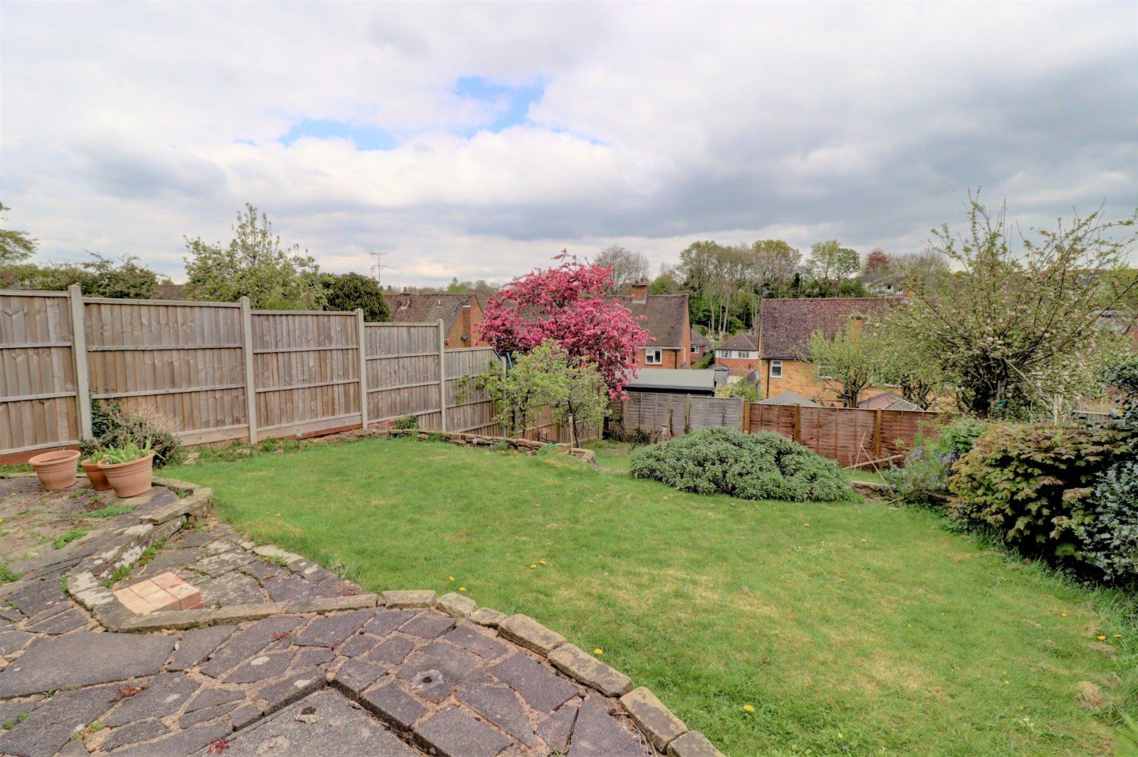 4 bed semidetached house for sale in Roberts Ride, Hazlemere, High