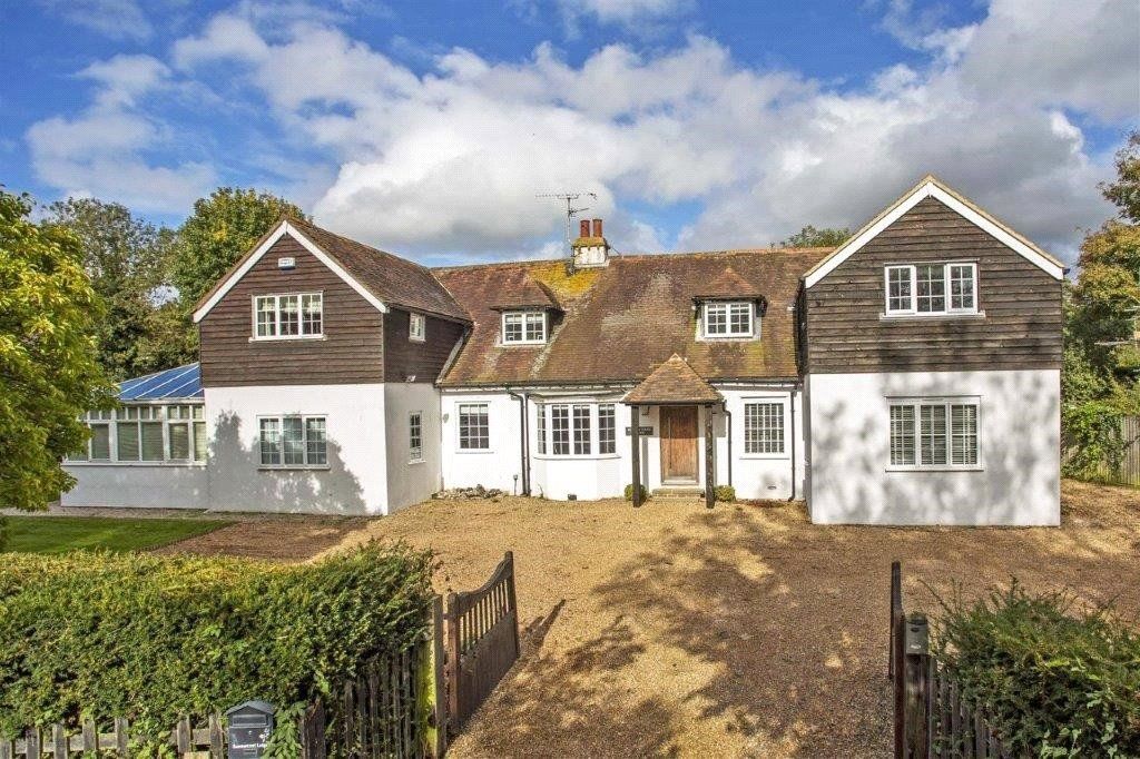 5 bed detached house for sale in Kemsing Road, Wrotham, Sevenoaks, Kent