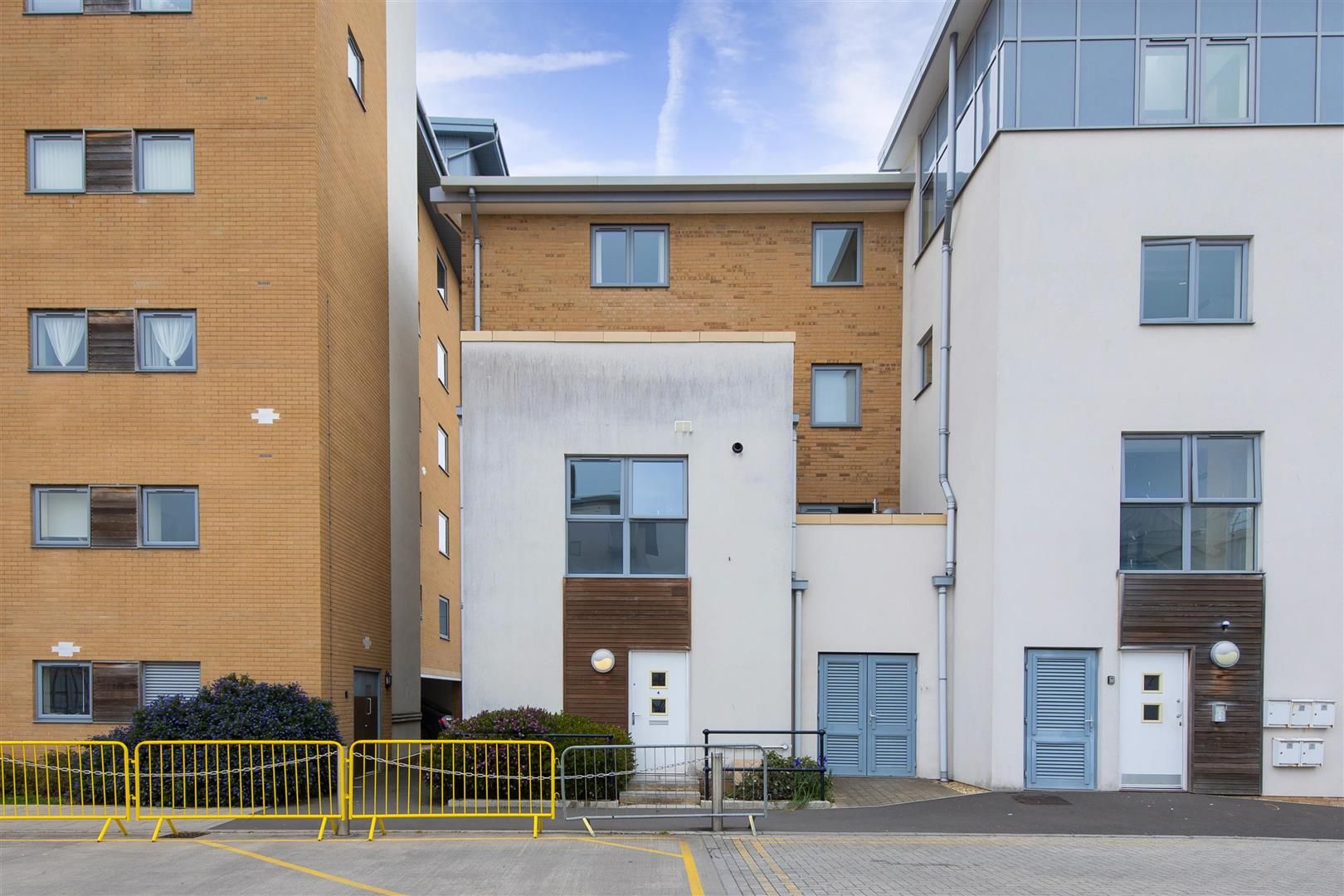 1 bed flat for sale in Mizzen Court, Portishead, Bristol BS20 Zoopla