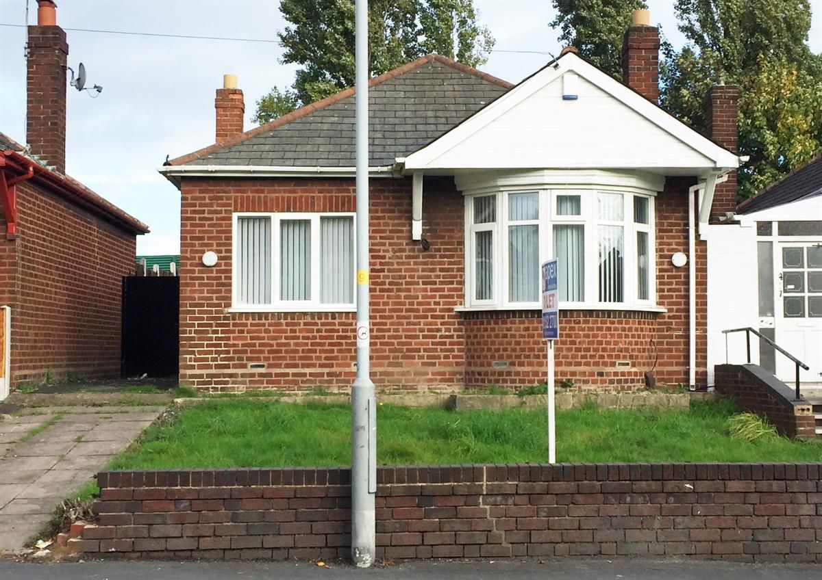 2 bed bungalow to rent in St. Chads Road, Bilston WV14 Zoopla