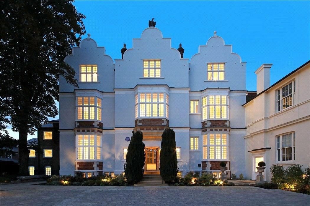 Flat 2, Eagle House, High Street, Wimbledon Village, London SW19  