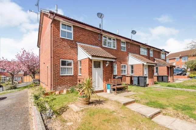 Campania Grove, Luton, Bedfordshire LU3  