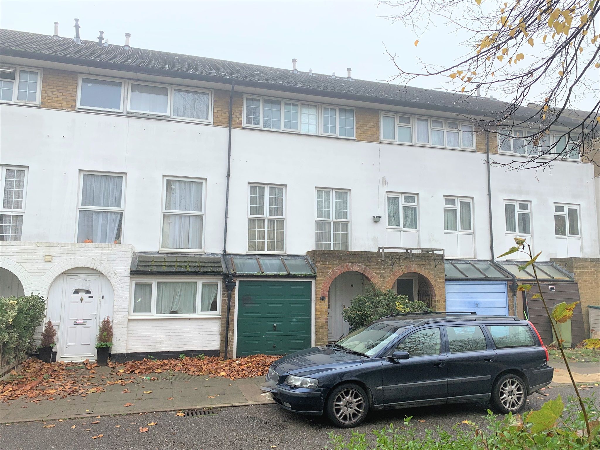 4 bed terraced house for sale in Bradwell Common Boulevard, Bradwell