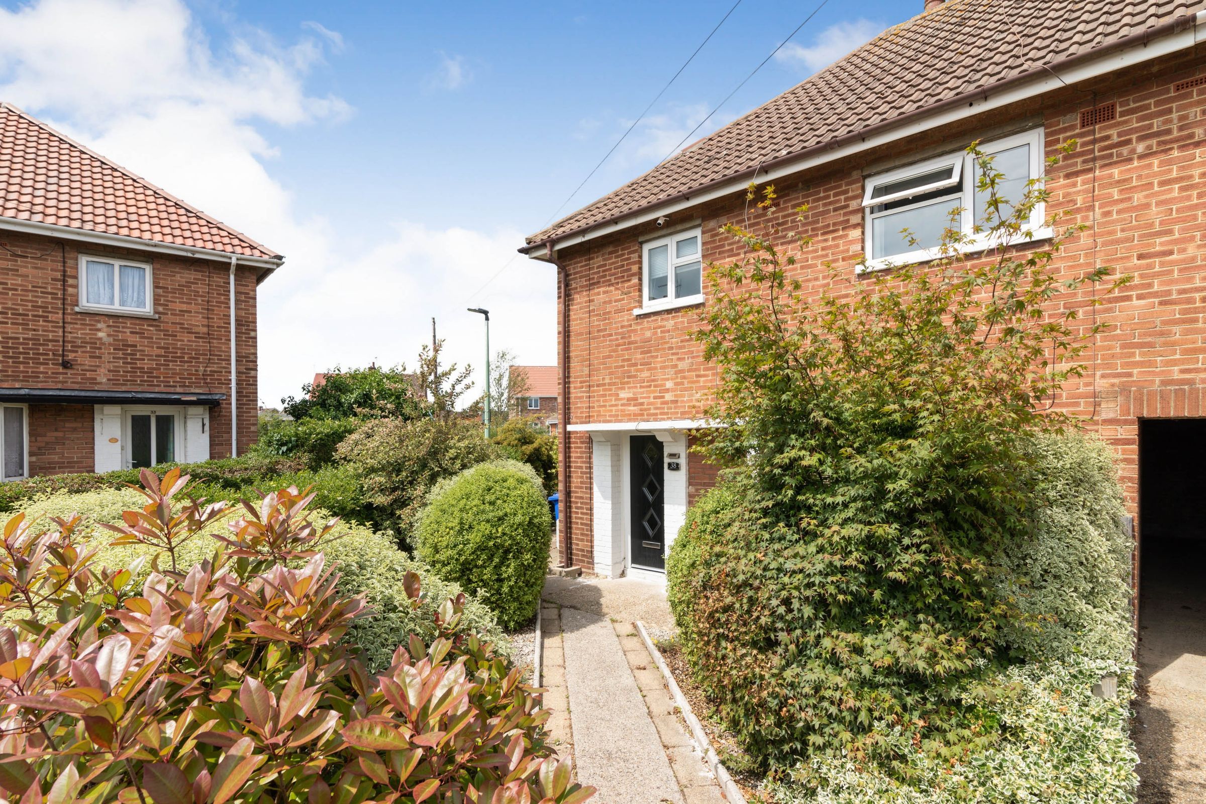 3 bed end terrace house for sale in Summerfield Gardens, Lowestoft NR33