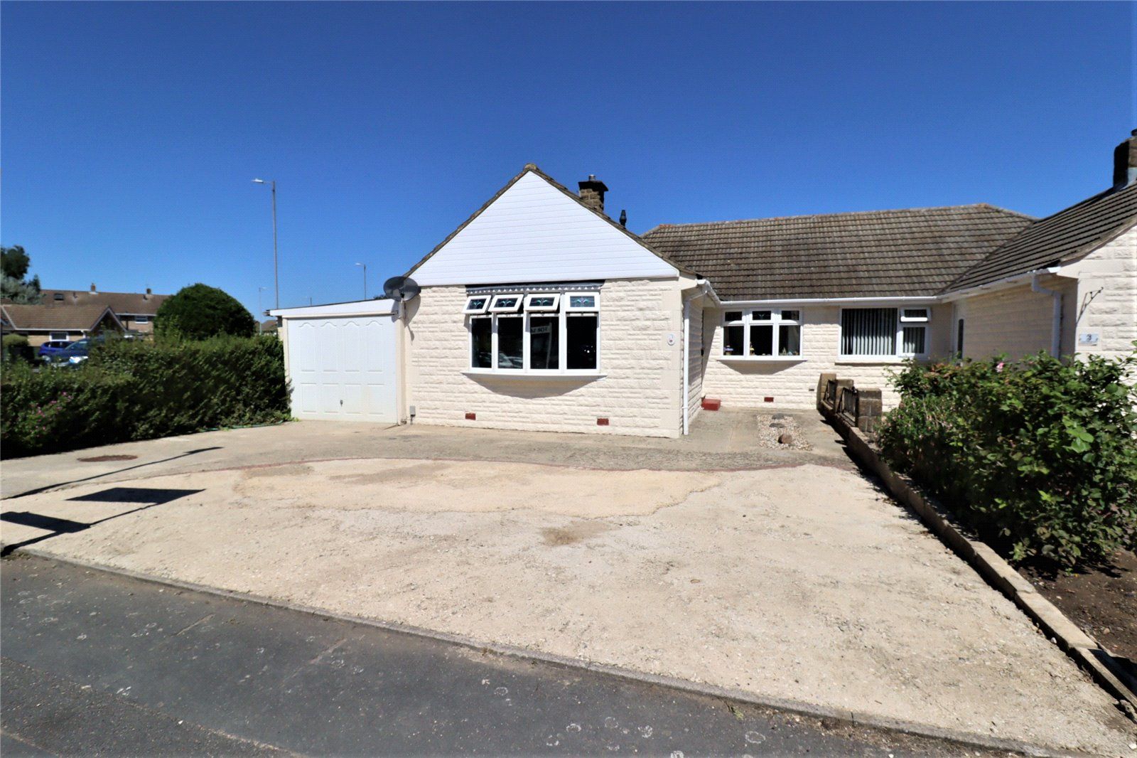 3 bed bungalow for sale in Dart Avenue, Greenmeadow, Swindon SN25 Zoopla
