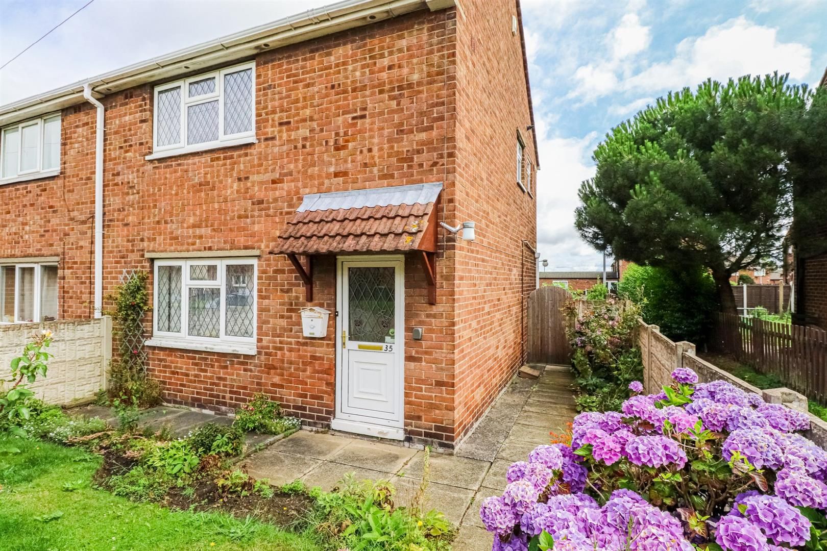 2 bed semidetached house for sale in Parkhill Crescent, Eastmoor
