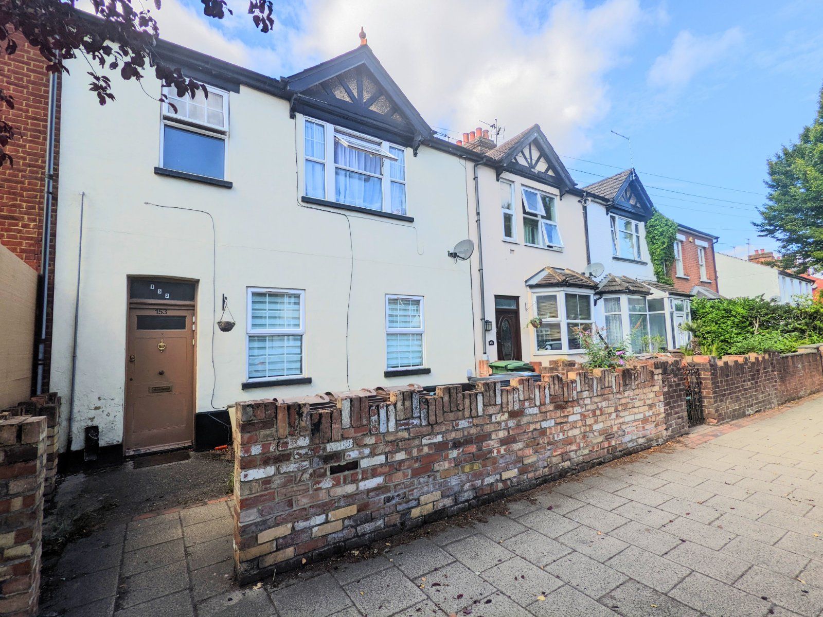 1 bed flat to rent in High Street, London Colney, St. Albans