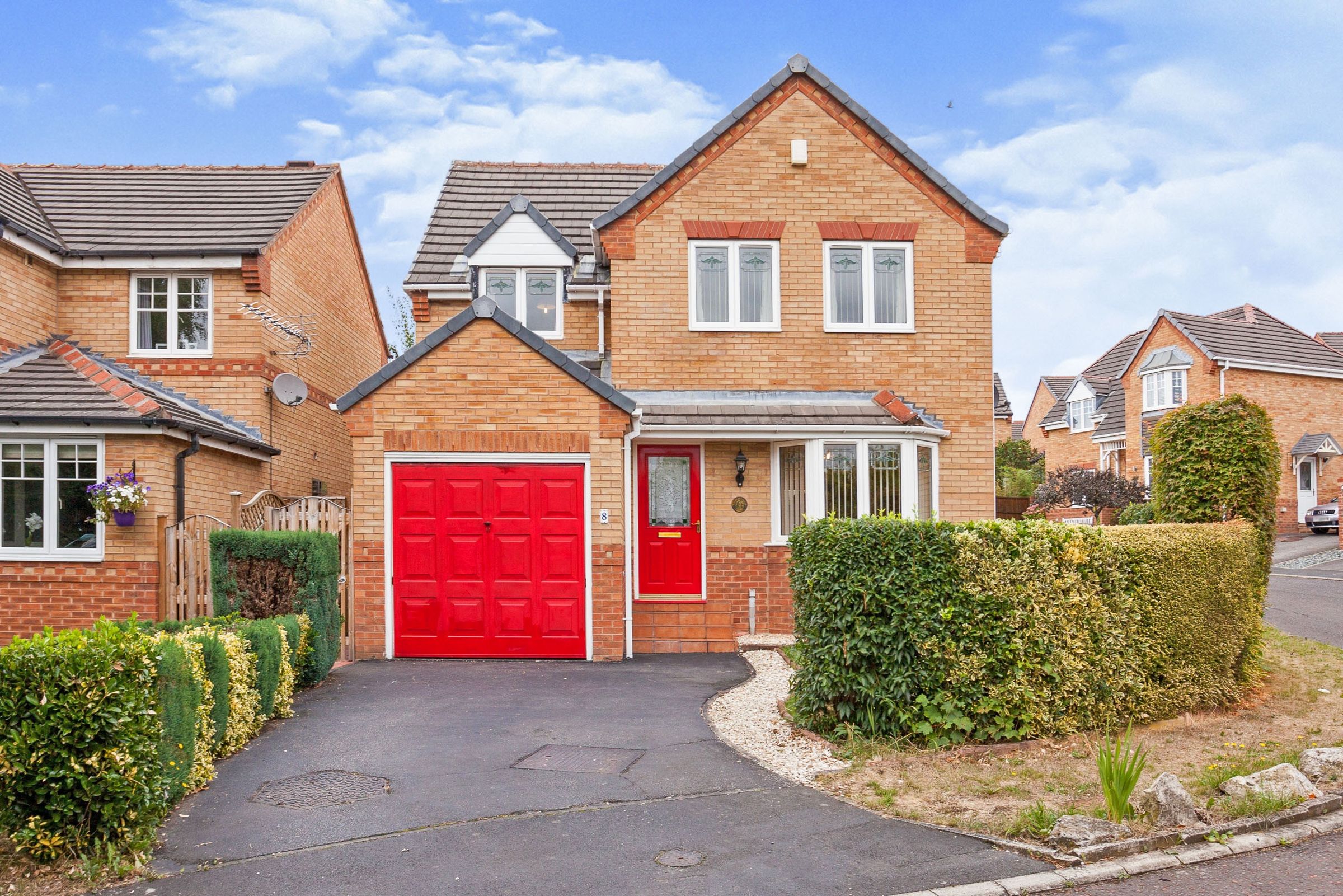 3 bed detached house for sale in Honeysuckle Close, Wakefield, West