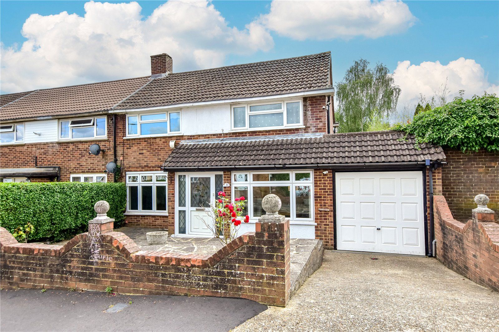 3 bed semidetached house for sale in Tichborne, Maple Cross