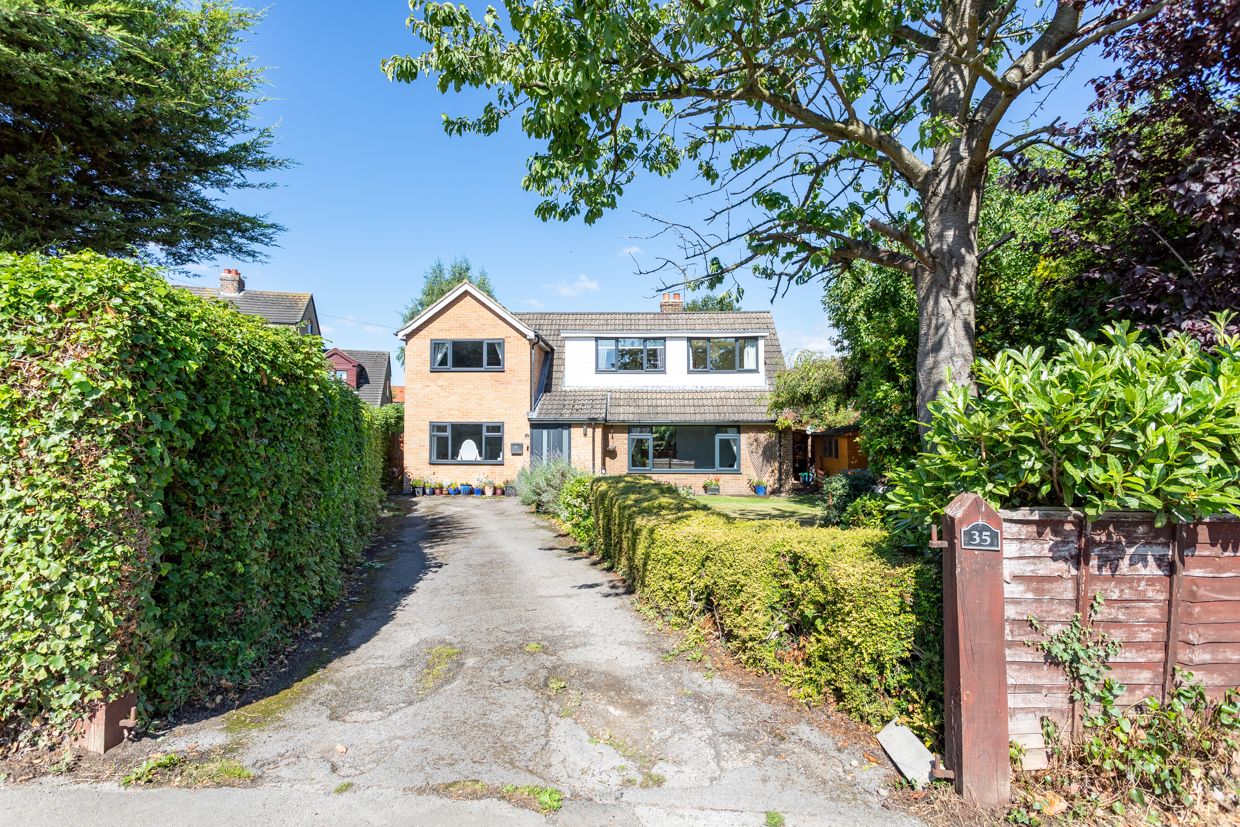 5 bed detached house for sale in York Road, Riccall, York YO19 Zoopla