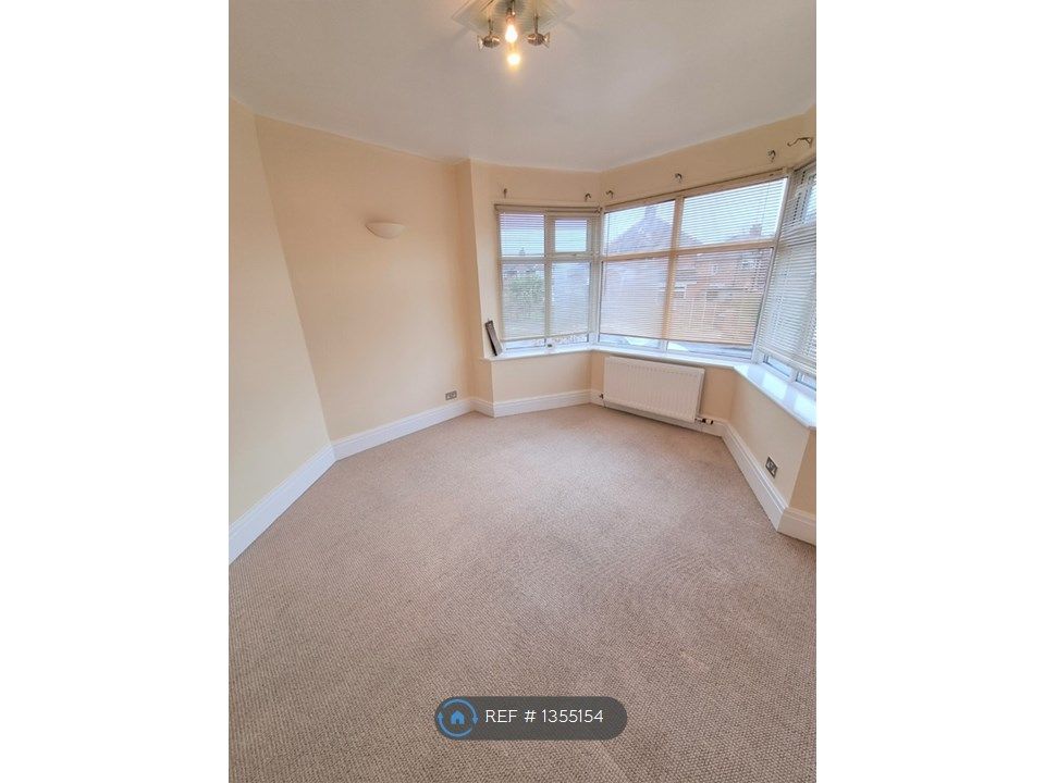 3 bed semidetached house to rent in Castlewood Road, Salford M7 Zoopla