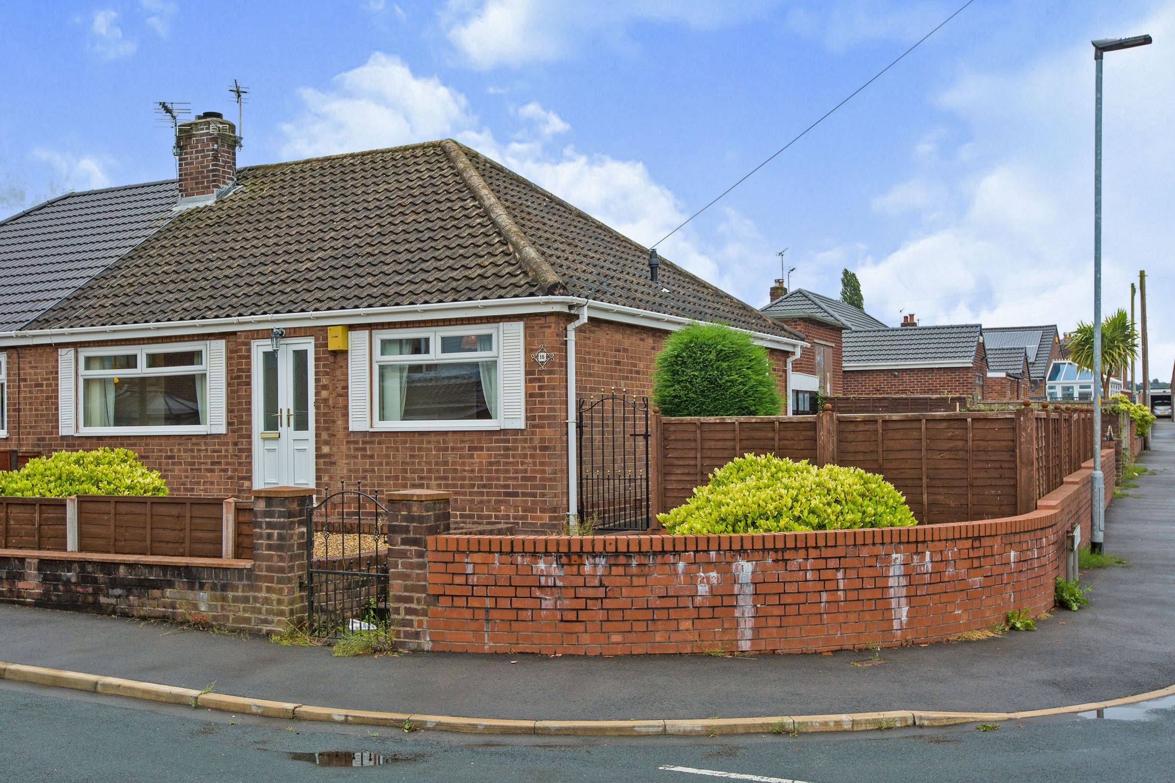2 bed bungalow for sale in Windermere Road, Orrell, Wigan, Greater
