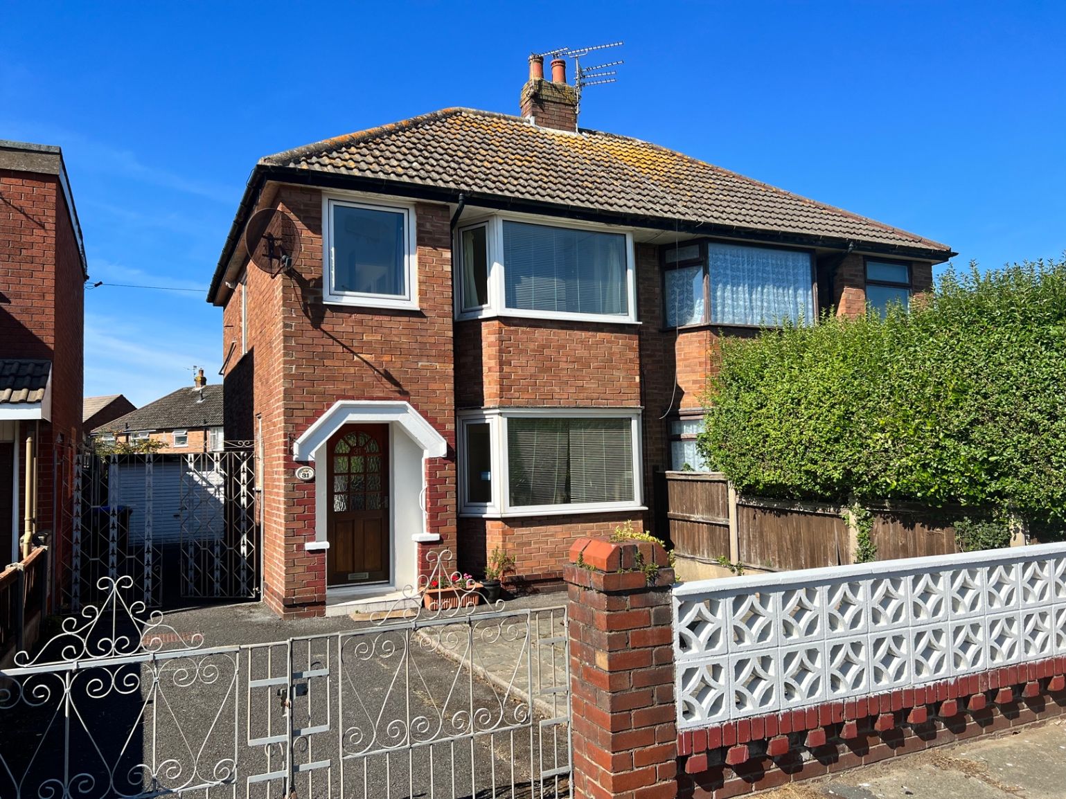 3 bed semidetached house for sale in Rossington Avenue, Blackpool FY2